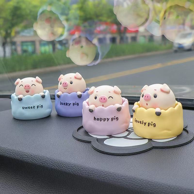 カー用品　可愛い首振り子豚の車内擺飾 インテリア コンソール擺飾