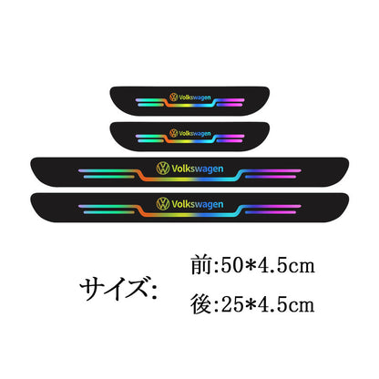 車のドアシルプロテクター、４枚入り。車のロゴ付き、ステップガード、傷防止、フットペダル保護ステッカー、ドアステップデコレーション、耐擦傷ストリップ