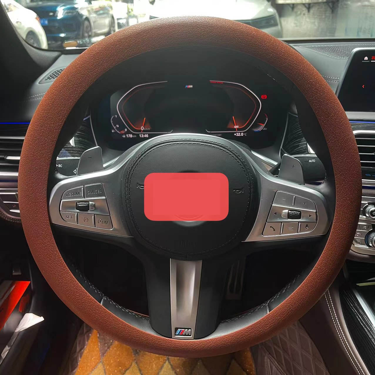 車用シリコーンステアリンググリップ 全車種対応 四季用 薄型 ファッションデザイン 汗を吸収し 滑りにくく 柔らかい質感