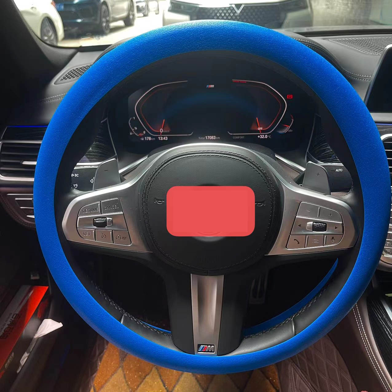 車用シリコーンステアリンググリップ 全車種対応 四季用 薄型 ファッションデザイン 汗を吸収し 滑りにくく 柔らかい質感